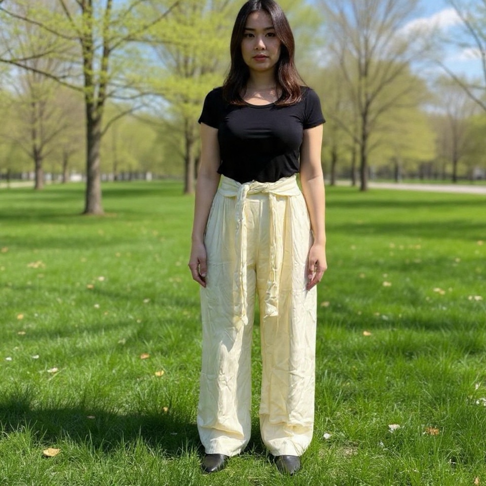 Sincerely Jules cream wide leg pants tie waist Creped size M